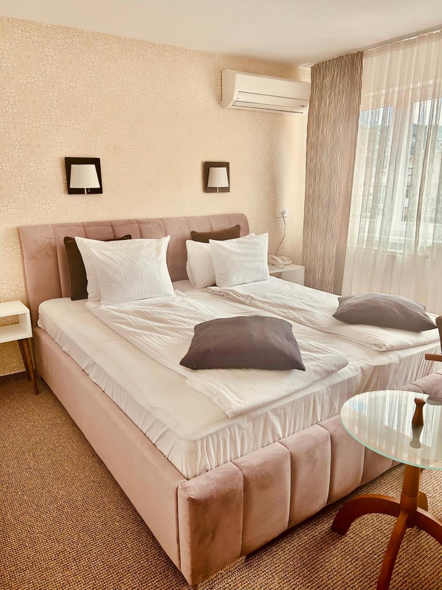 Halvat Guesthouse Sarajevo Exterior photo